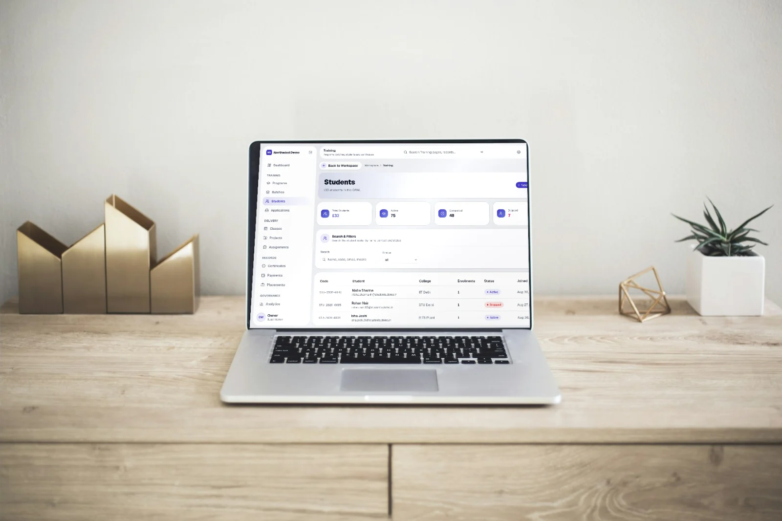 How to Build and Run an Online Training Academy for Clients or Students — preview